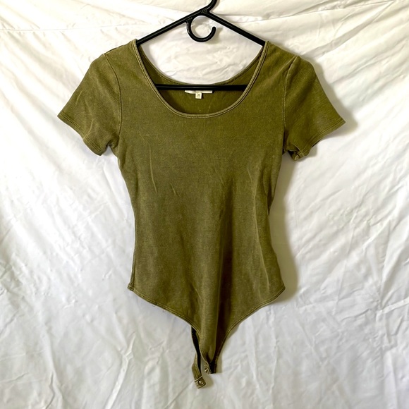 böhme essentials. Lightly used. - Picture 1 of 2